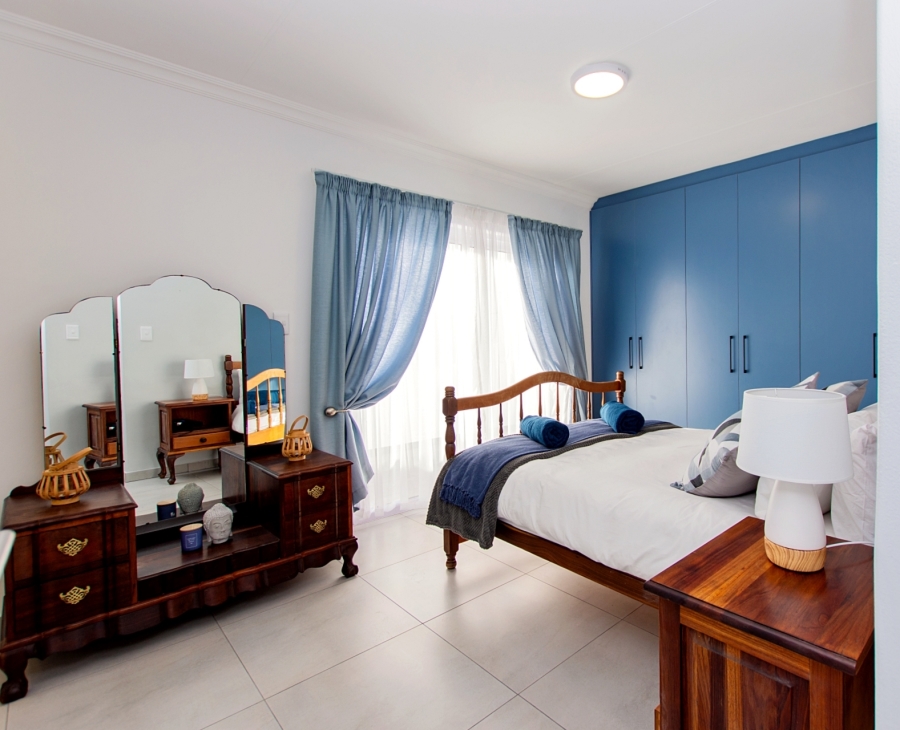 5 Bedroom Property for Sale in Brittania Beach Estate Western Cape